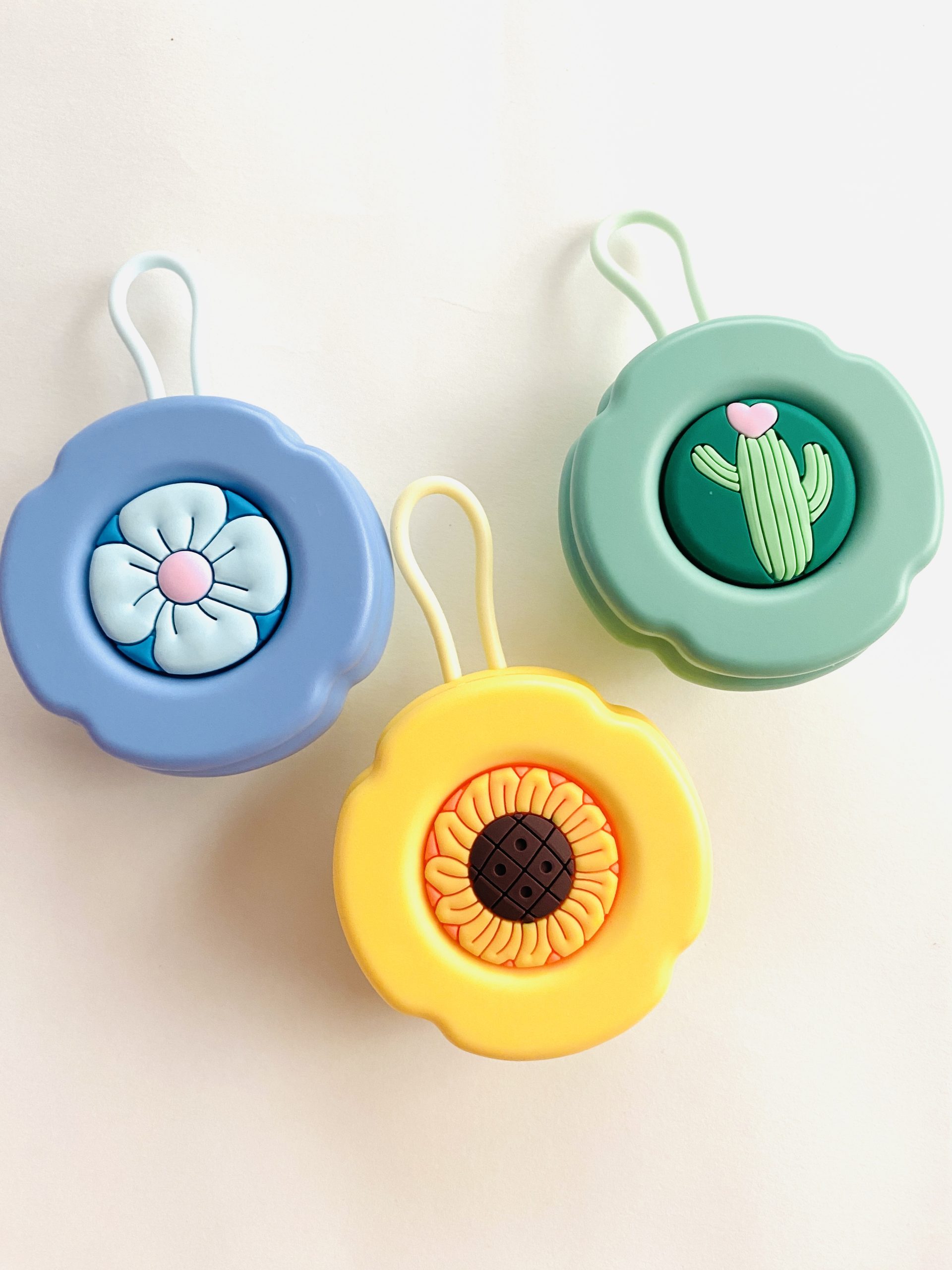 سرشور سیلیکونی فانتزی طرح گل