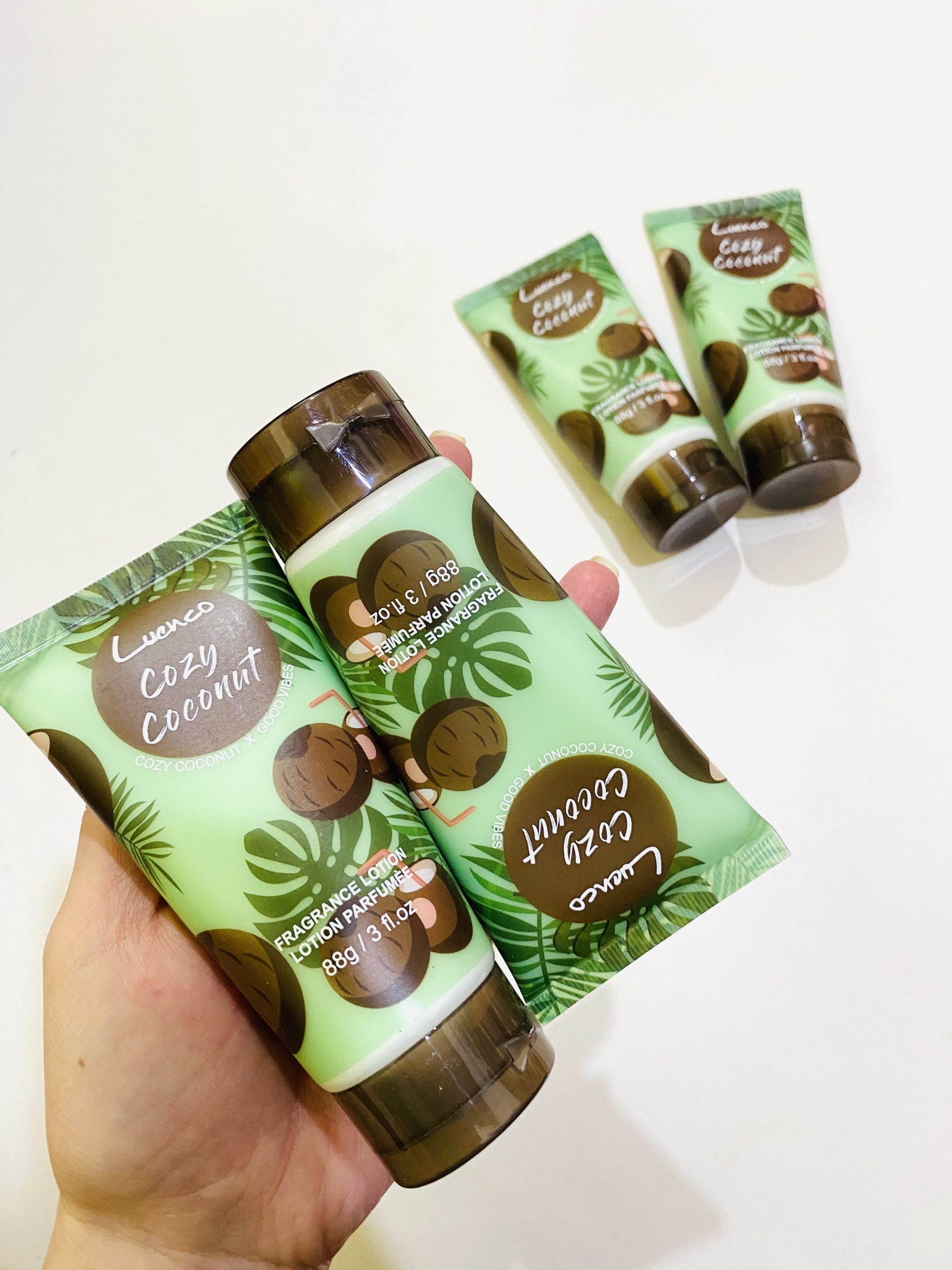 نرم کننده دست و صورت با عصاره نارگیل