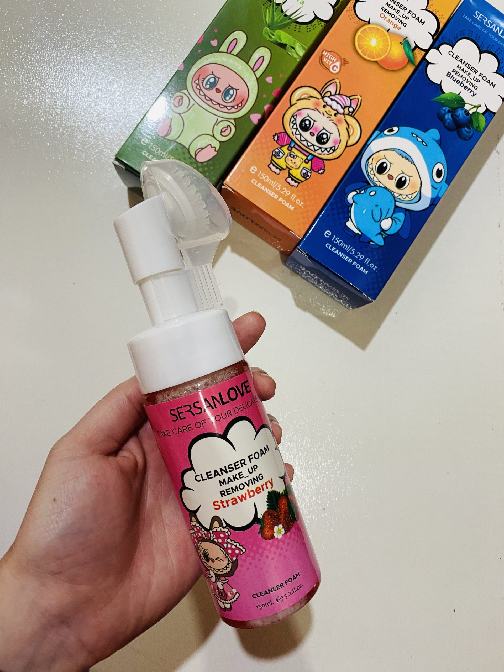 فوم شست و شو صورت سرسان لاو