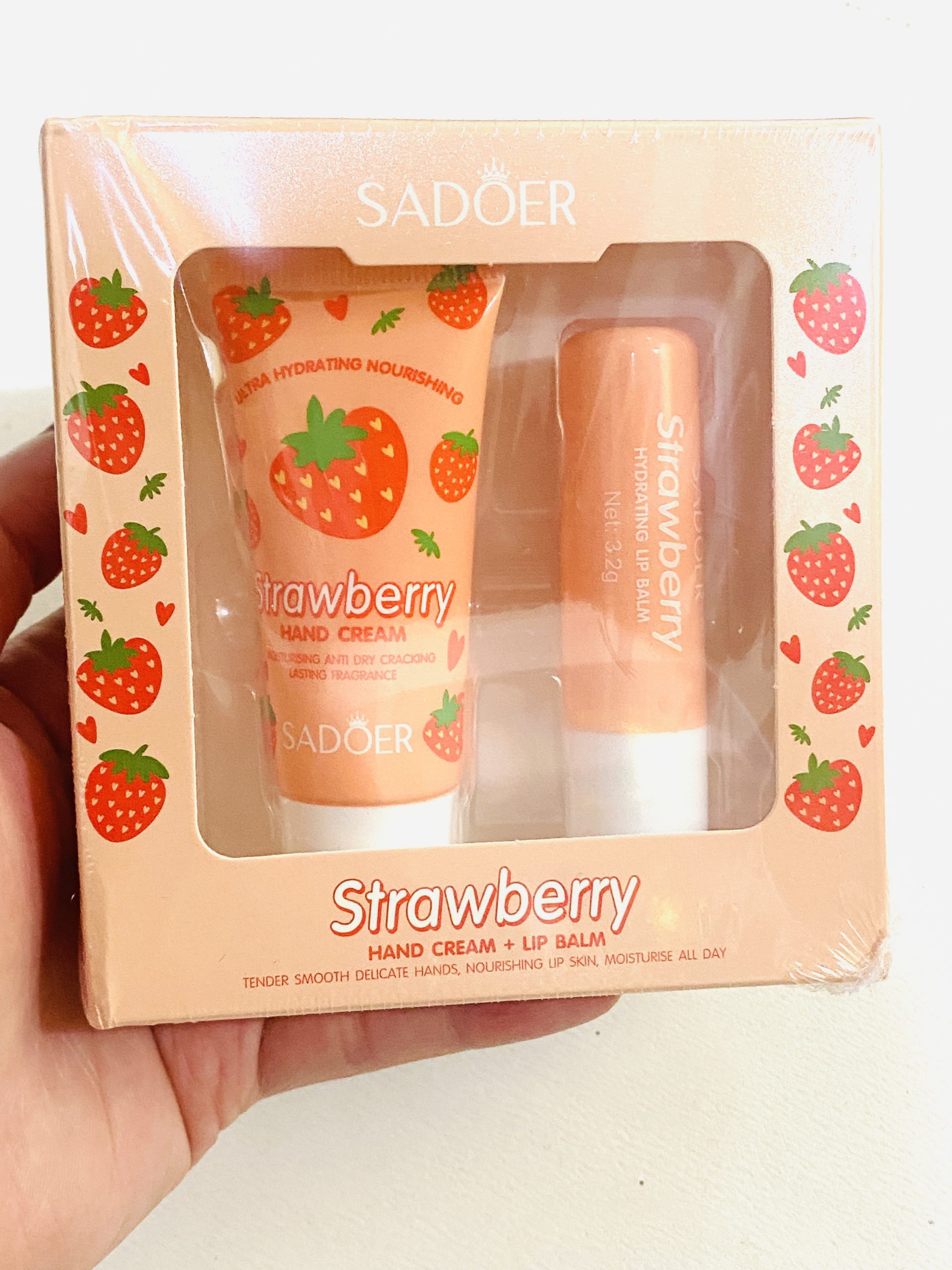 پک کادویی توت فرنگی فانتزی